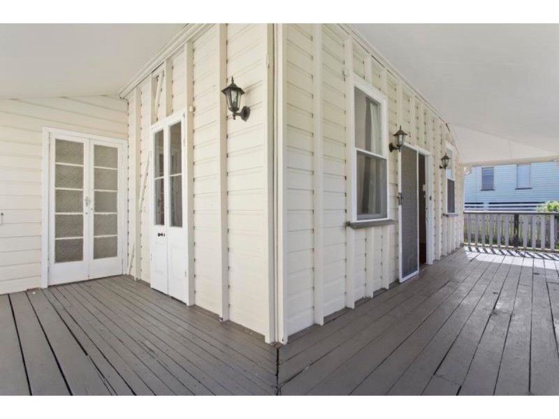 80 West Street, The Range QLD 4700